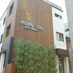 Moon Sun Pensión