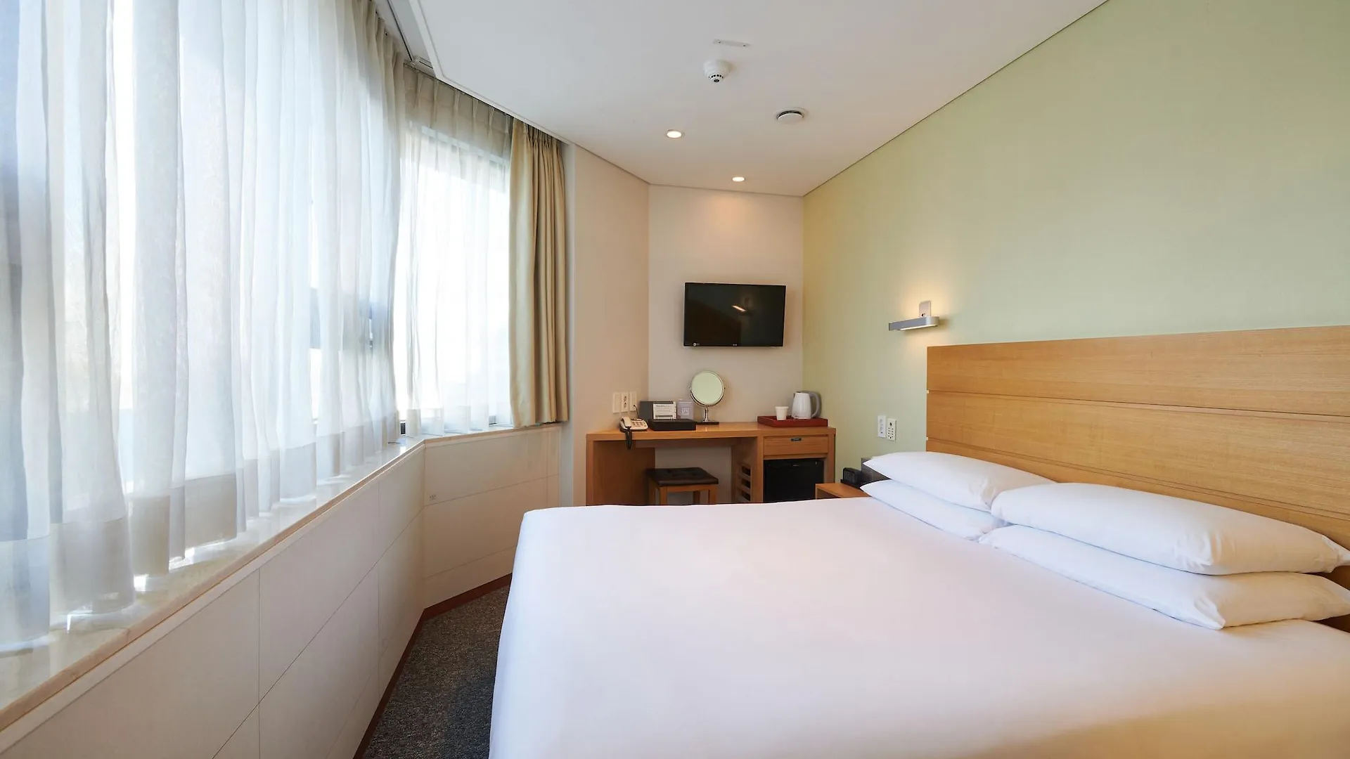 Nine Tree Hotel Myeongdong Seoul