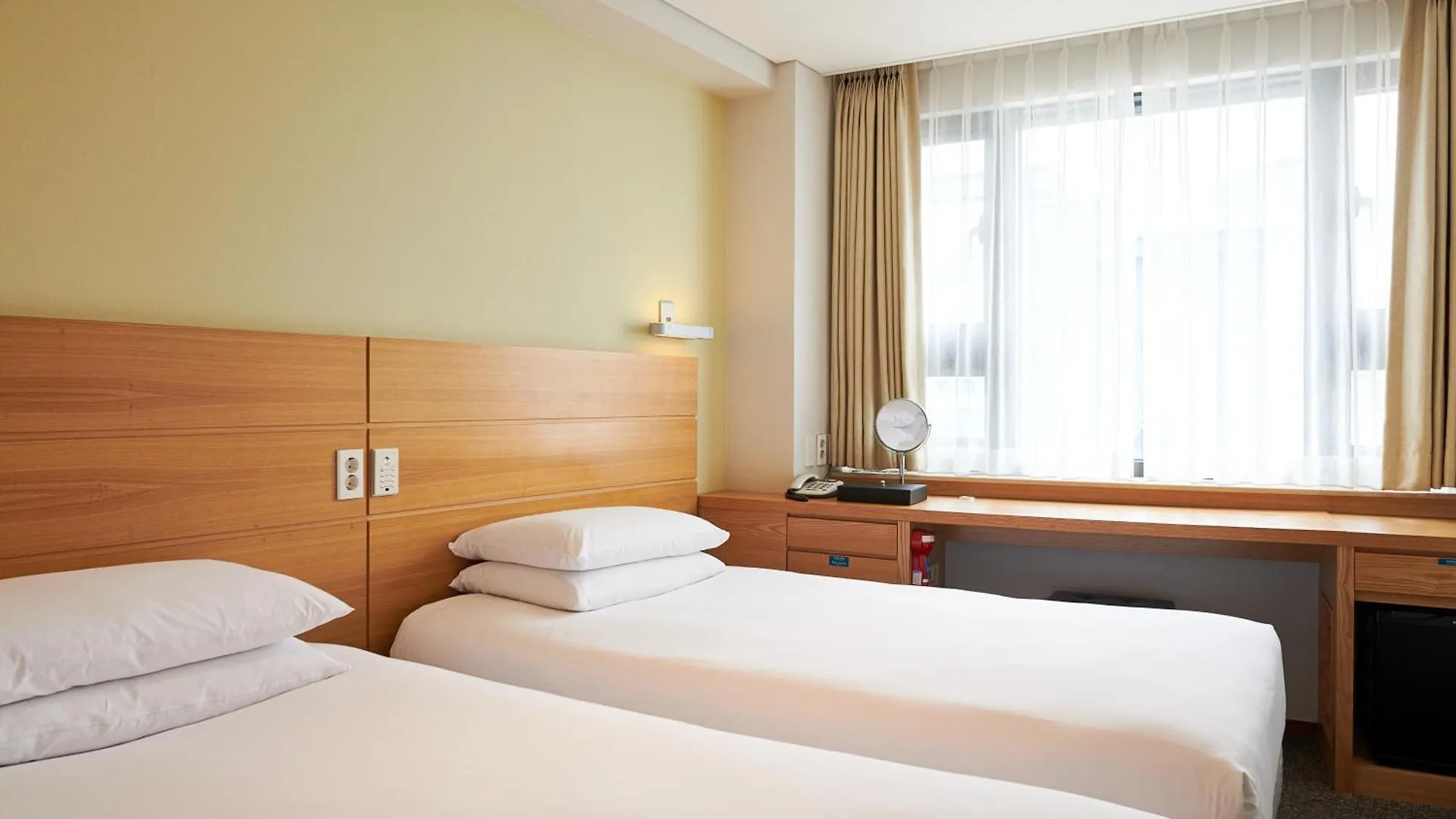 Nine Tree By Parnas Seoul Myeongdong 1 Hotel