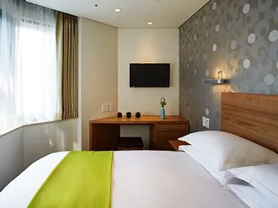 Nine Tree Hotel Myeongdong Seoul